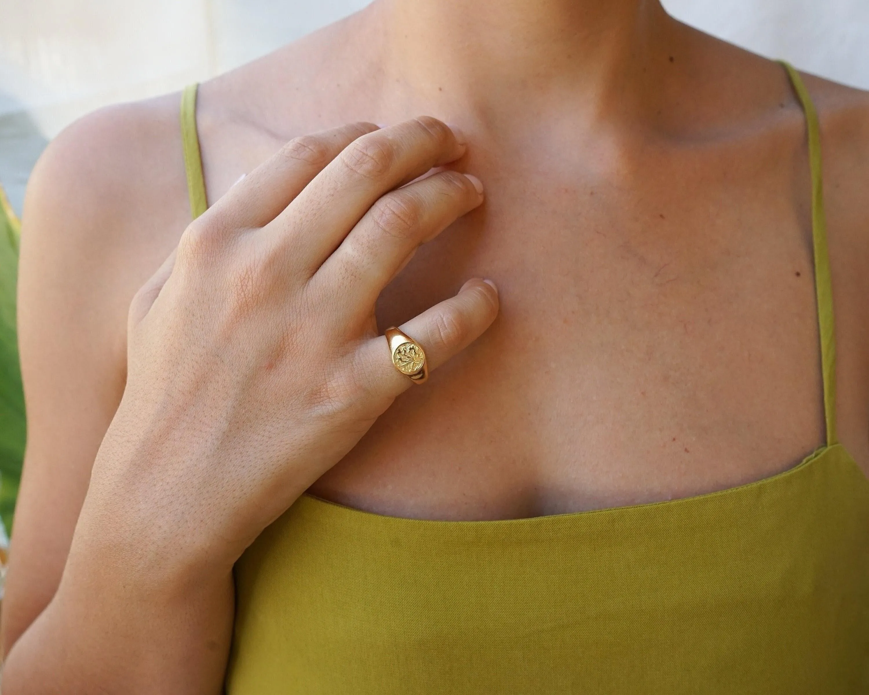 Gold Floral Stamp Signet Ring