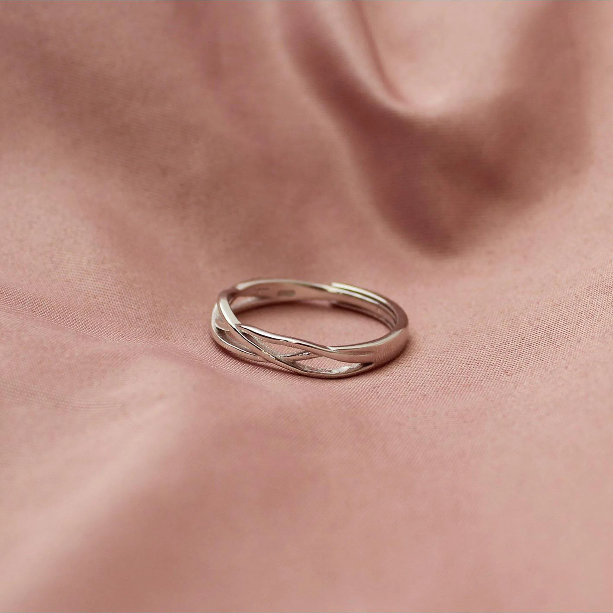 Mobius Ring